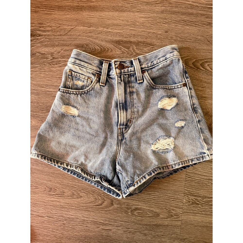 Levi's Jean Shorts High Waisted Mom Denim Distressed Grunge Cotton 90s Size 24
